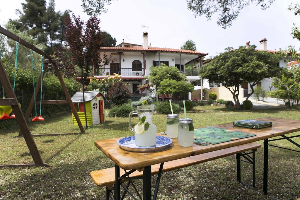Neria Summer Houses Hanioti Buitenkant foto