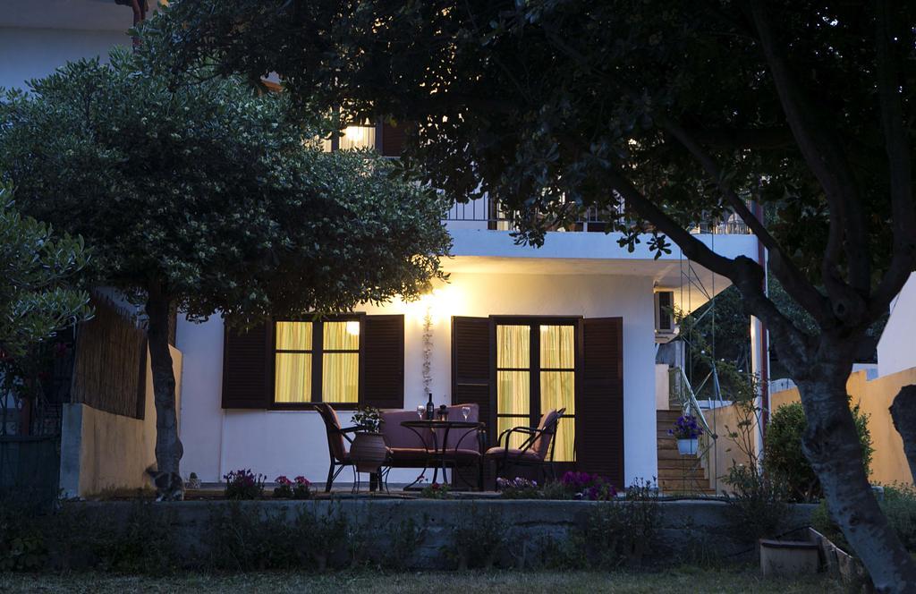 Neria Summer Houses Hanioti Buitenkant foto