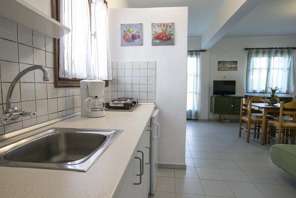 Neria Summer Houses Hanioti Buitenkant foto