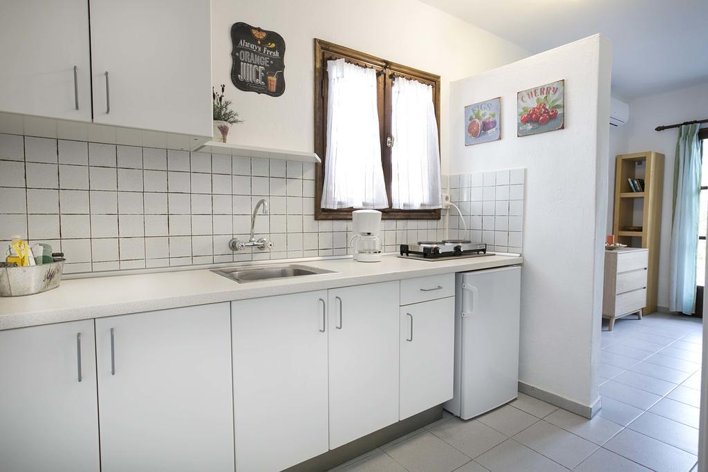 Neria Summer Houses Hanioti Buitenkant foto