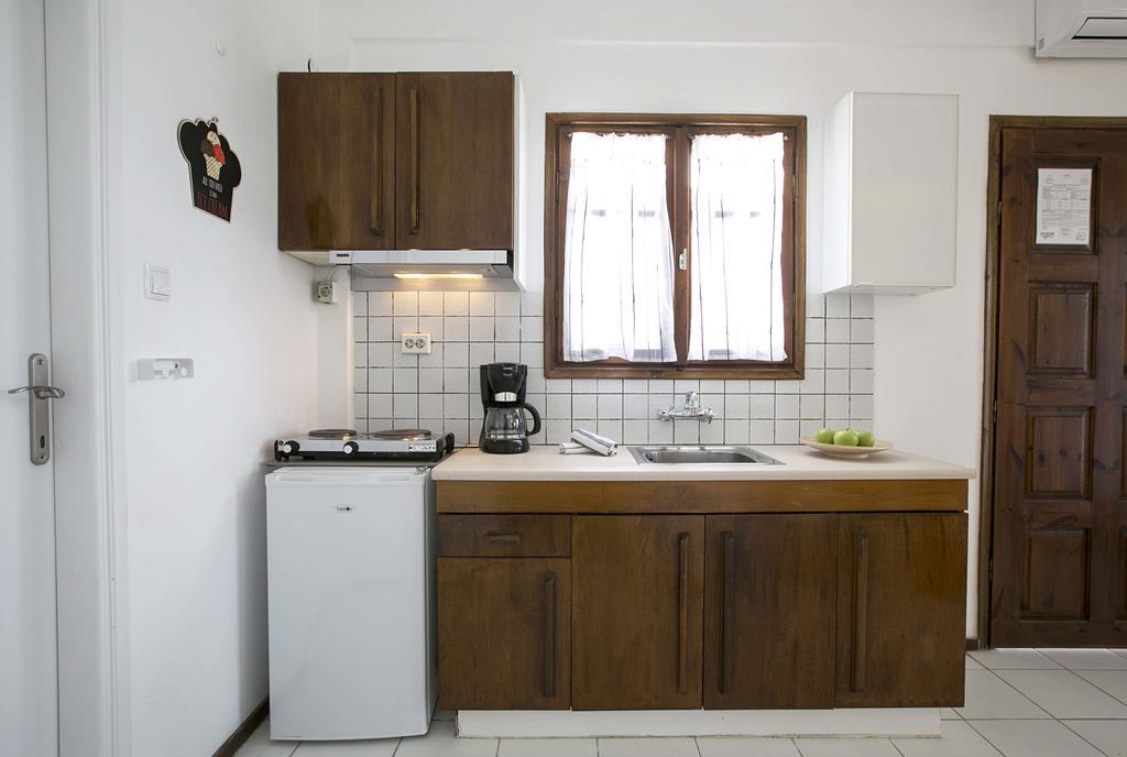 Neria Summer Houses Hanioti Buitenkant foto