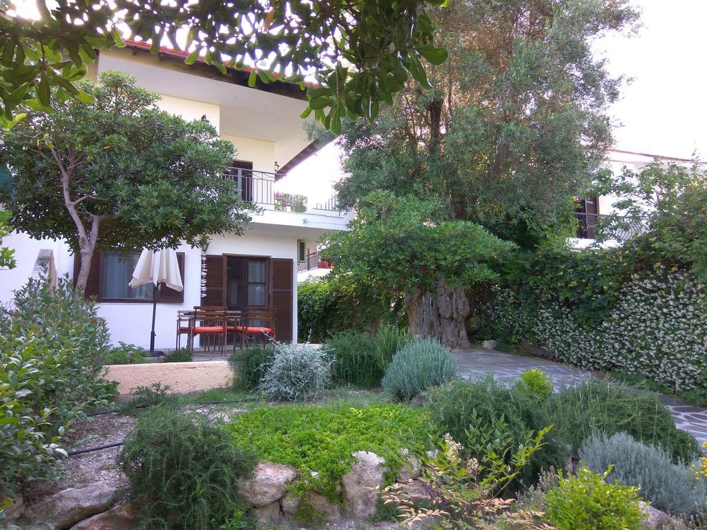 Neria Summer Houses Hanioti Buitenkant foto